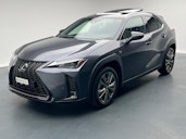 First vehicle image