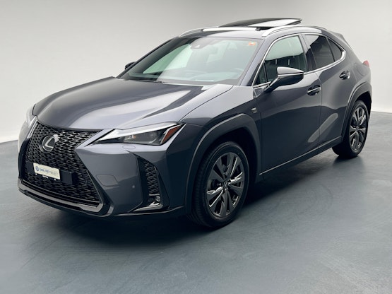 First vehicle image