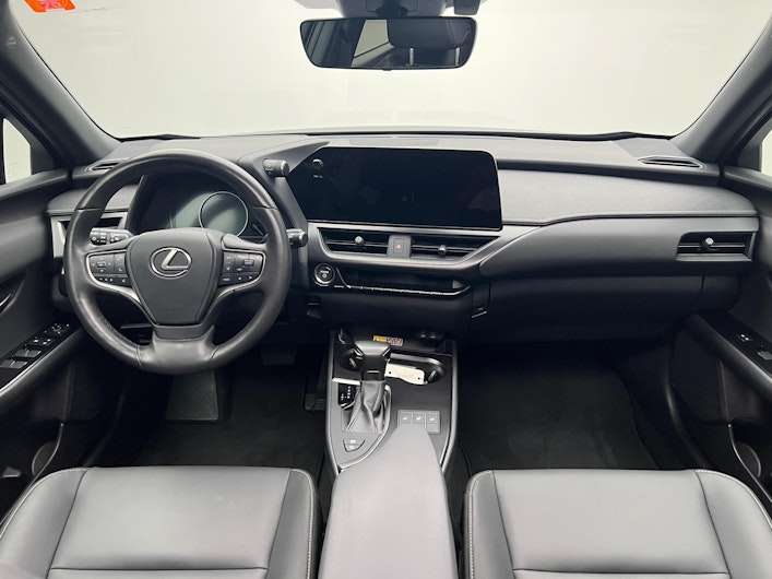 Vehicle image LEXUS UX