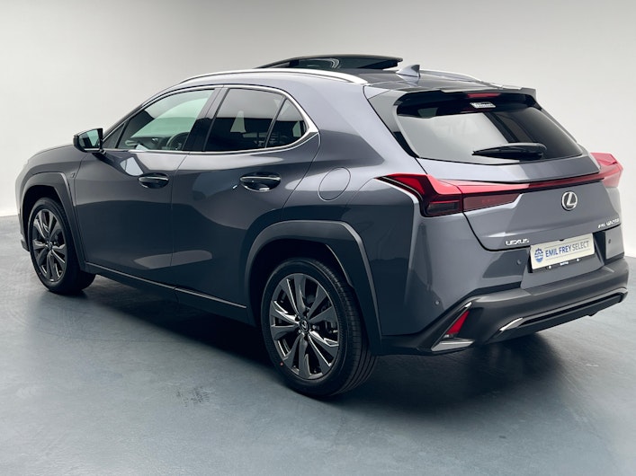 Vehicle image LEXUS UX