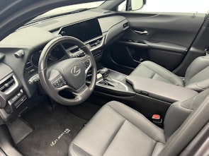 Vehicle image LEXUS UX 250h F-Line