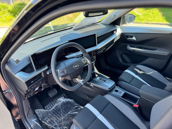 Vehicle image 22 Vehicle image 22