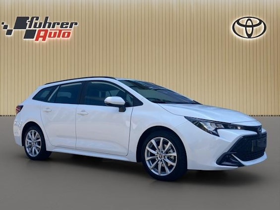 First vehicle image