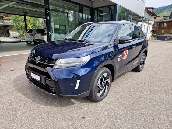 First vehicle image First vehicle image