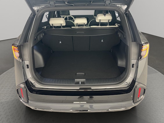 Vehicle image 4 Vehicle image 4