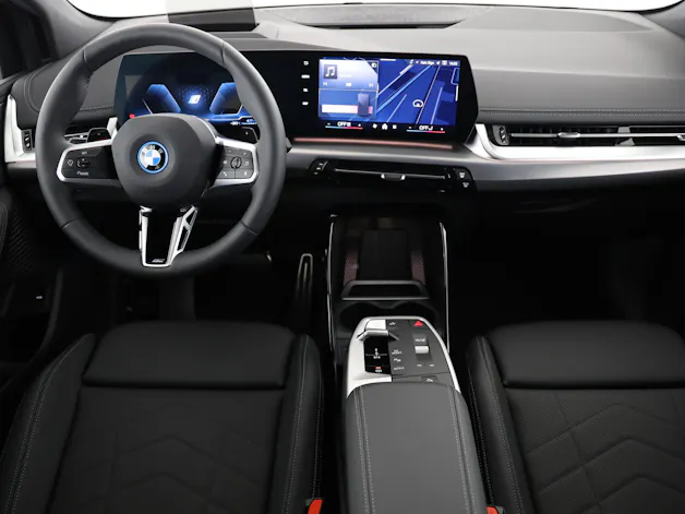 BMW 230e xDrive paddles Active Tourer