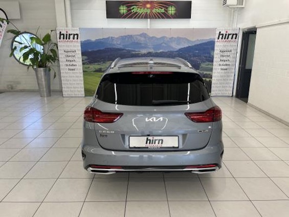 Vehicle image 3 Vehicle image 3