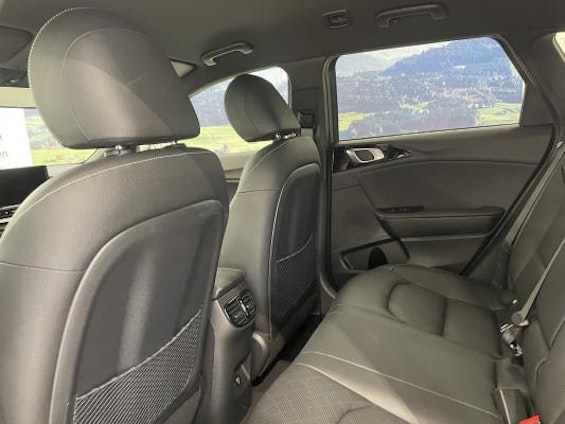 Vehicle image 6 Vehicle image 6