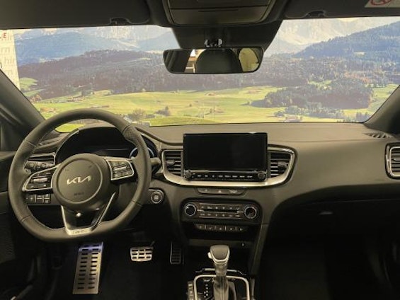 Vehicle image 5 Vehicle image 5