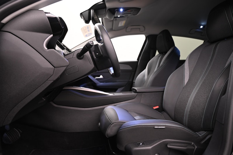 Vehicle image PEUGEOT 308