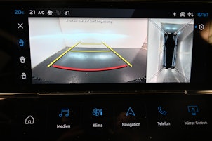 Vehicle image PEUGEOT 308 SW 1.6 PHEV 180 GT