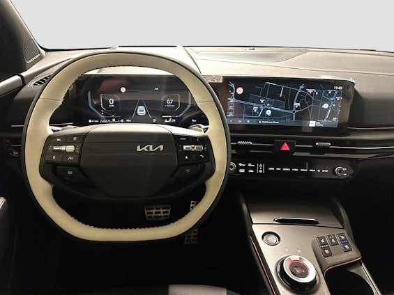 Vehicle image 11 Vehicle image 11