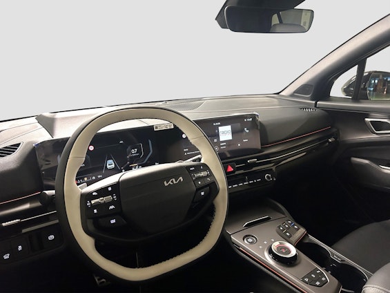 Vehicle image 12 Vehicle image 12