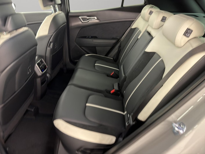 Vehicle image KIA SPORTAGE