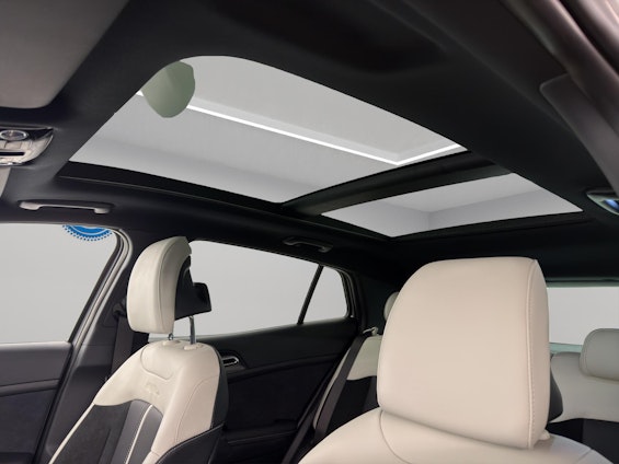 Vehicle image 5 Vehicle image 5