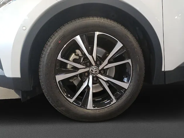 Toyota C-HR 2.0 HEV Trend 4x4