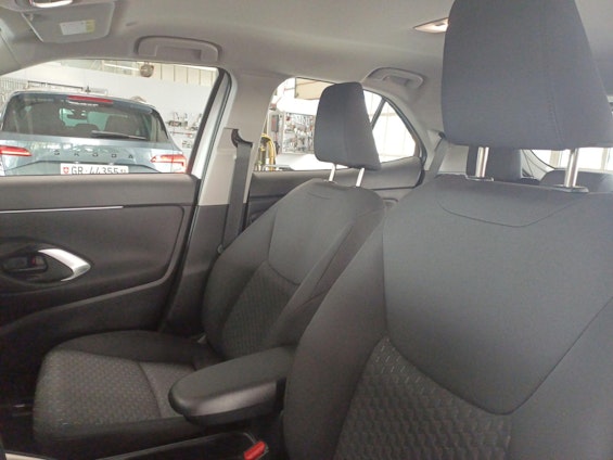 Vehicle image 6 Vehicle image 6