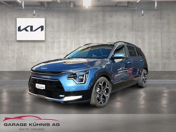 First vehicle image First vehicle image