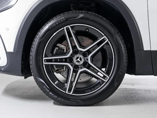 Mercedes-Benz GLB 220 4MATIC