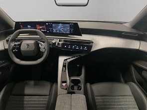 Vehicle image PEUGEOT 3008 1.2 Hybrid Allure Premium