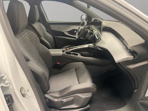 Vehicle image PEUGEOT 3008 1.2 Hybrid Allure Premium