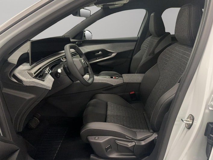 Vehicle image PEUGEOT 3008