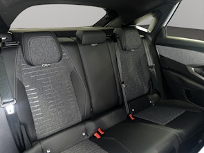 Vehicle image PEUGEOT 3008 1.2 Hybrid Allure Premium