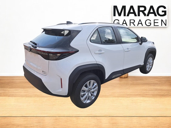 Vehicle image 4 Vehicle image 4