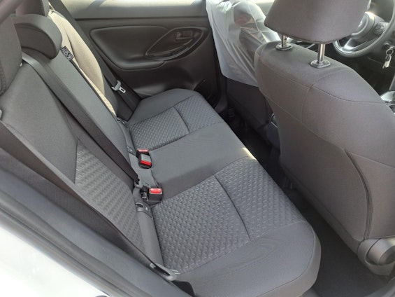 Vehicle image 15 Vehicle image 15