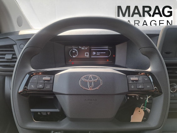 Vehicle image 10 Vehicle image 10