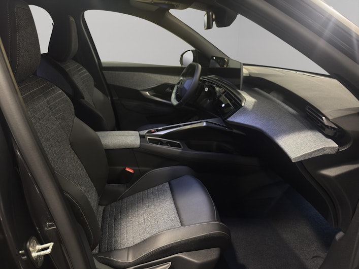 image du véhicule PEUGEOT 3008