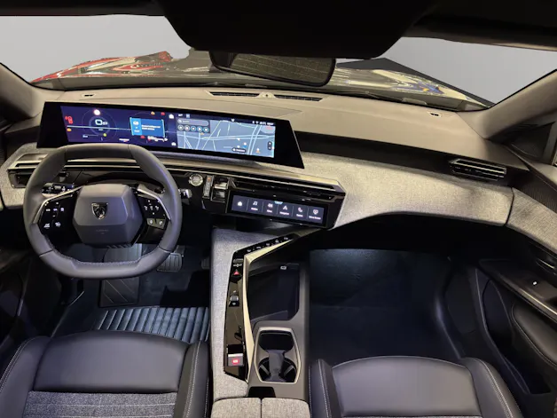 Peugeot 5008 1.2 Hybrid Allure Premium
