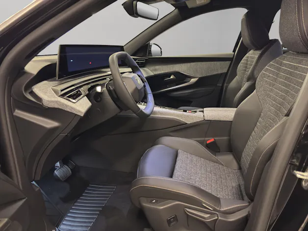 Peugeot 5008 1.2 Hybrid Allure Premium