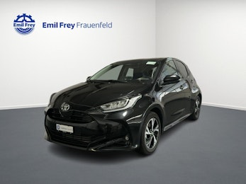 Vehicle image TOYOTA Yaris 1.5 VVT-i HSD Trend