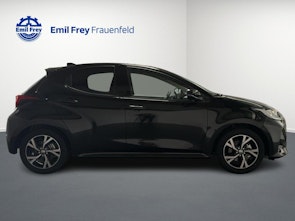 Vehicle image TOYOTA Yaris 1.5 VVT-i HSD Trend