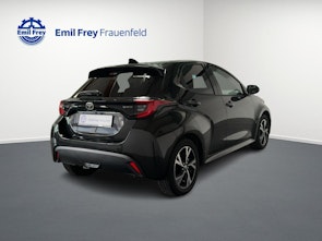 Vehicle image TOYOTA Yaris 1.5 VVT-i HSD Trend