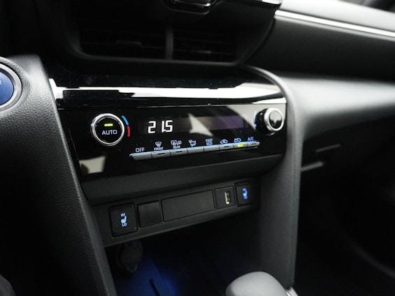 Vehicle image 12 Vehicle image 12