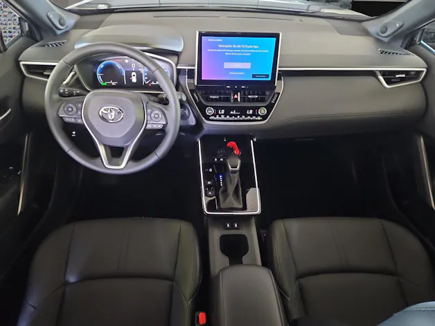 Toyota Corolla Cross 2.0 HSD Premium AWD-i