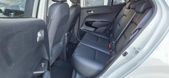 Vehicle image 10 Vehicle image 10