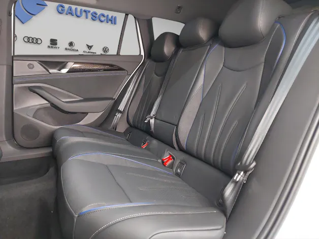 VW Passat Variant 2.0 TDI evo R-Line DSG