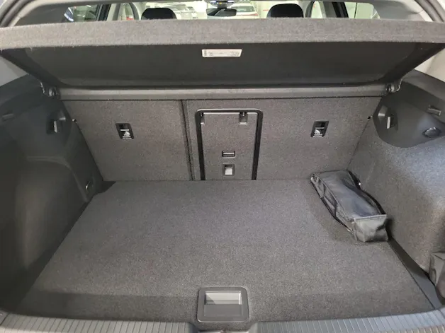 VW Golf VIII 1.5 eTSI United DSG