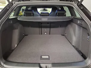 VW Golf VIII Variant 2.0 TSI R DSG 4motion