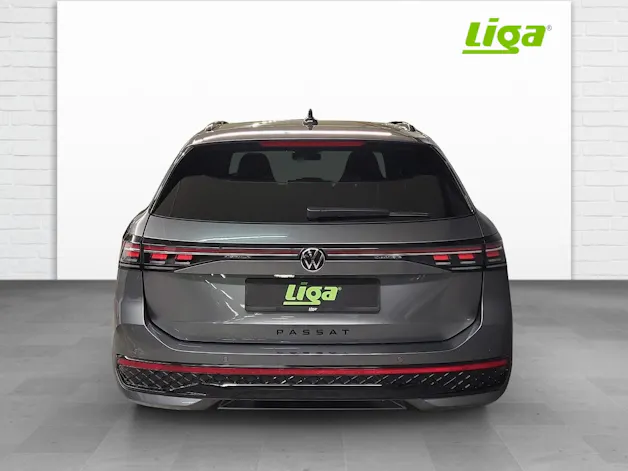 VW Passat Variant 2.0 TSI R-Line DSG 4moti
