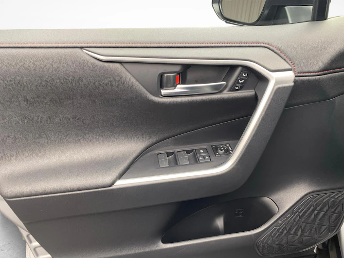 Fahrzeugbild TOYOTA RAV-4