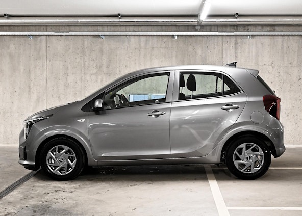 Vehicle image 3 Vehicle image 3