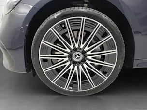 Mercedes-Benz E 220 d AMG Line 4Matic T