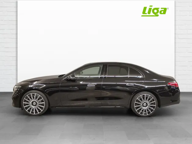 Mercedes-Benz E 220 d AMG Line 4Matic