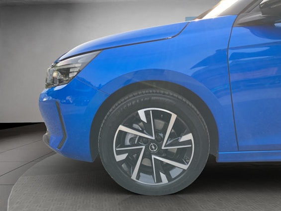 Vehicle image 19 Vehicle image 19