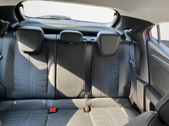 Vehicle image 7 Vehicle image 7