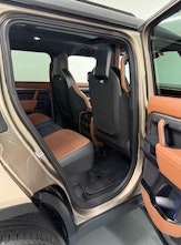 Vehicle image LAND ROVER Defender 110 4.4 V8 Octa